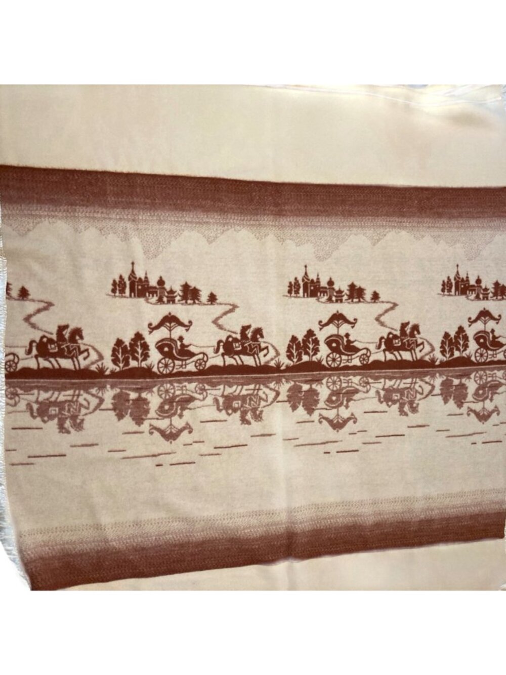 Pure New Wool Blanket With Carriage Scene Pattern And Satin Trim 88" X 67" - Picture 4 of 11
